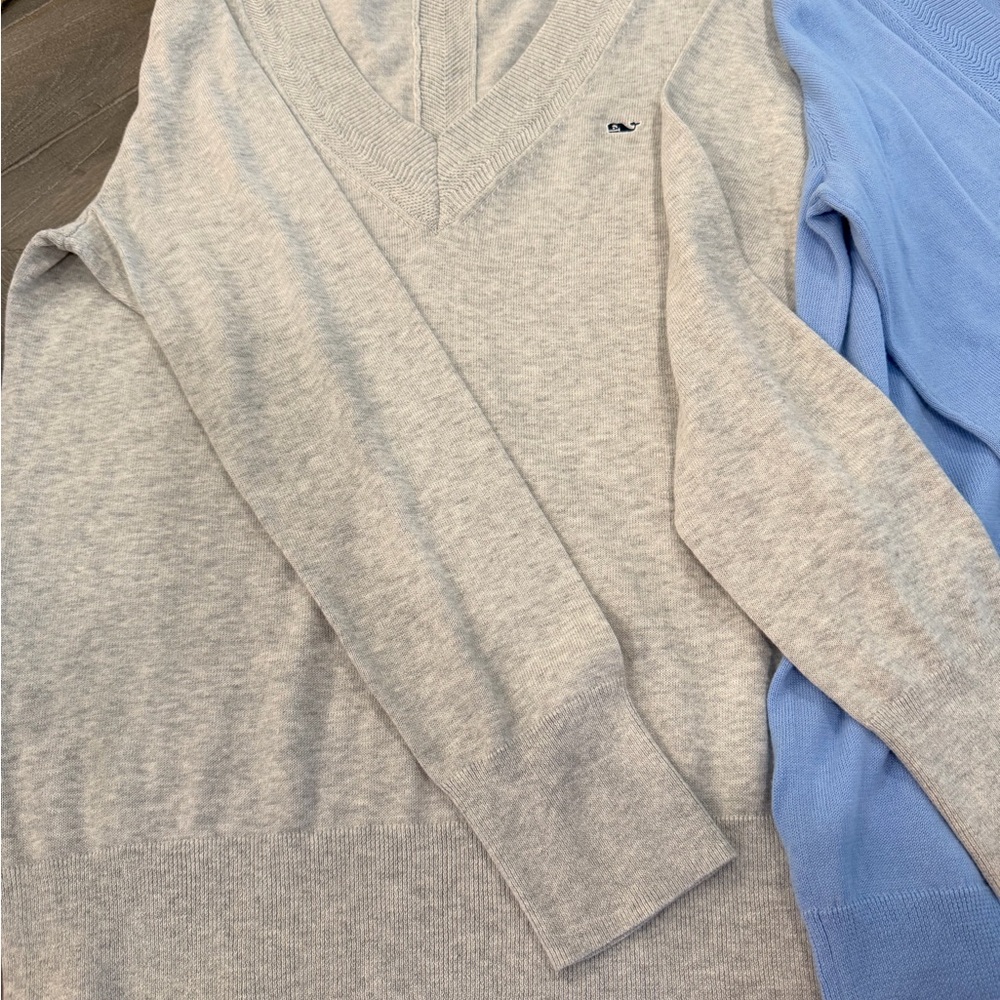 Vineyard Vines Pair Womens Medium Sweaters - Picture 3 of 3